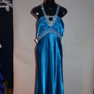 Carabean Size 14 NWT Precious Formals